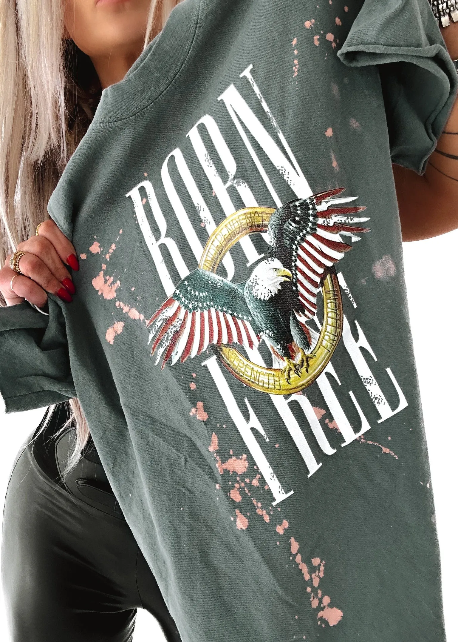 BORN FREE EAGLE BLEACHED OUT SIDE SLIT TEE