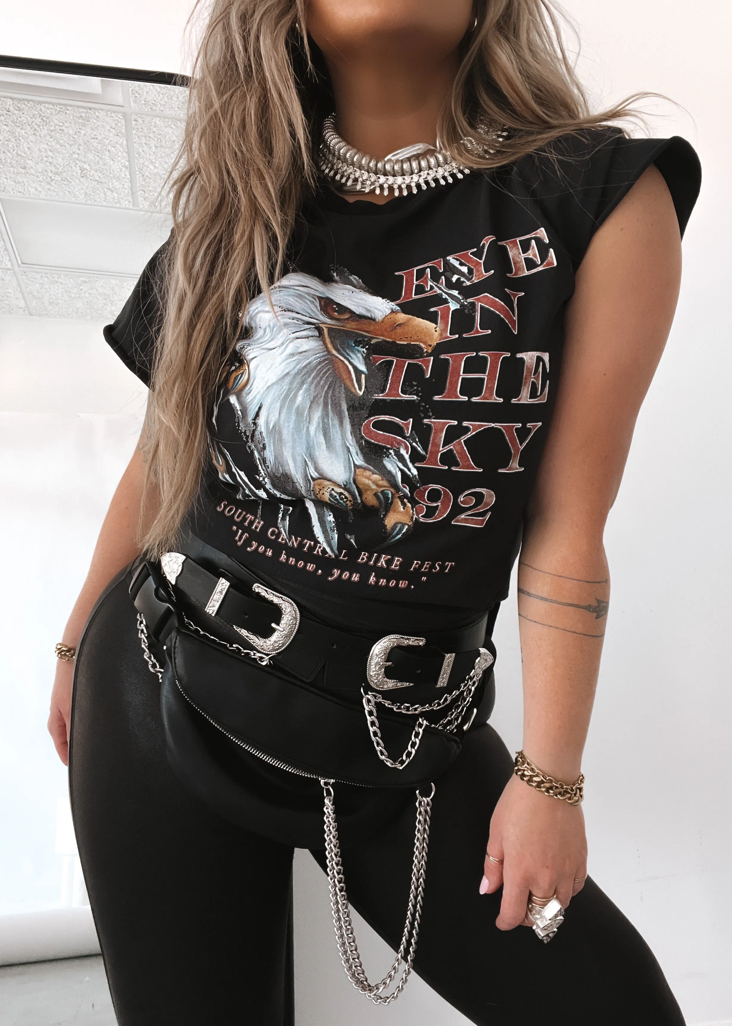 EYE IN THE SKY SIDE SLIT TEE